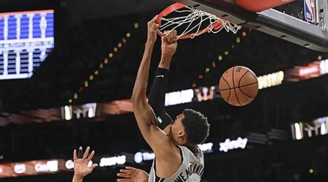 亚博体育app下载-赛前体能课后；纽约尼克斯伤情更新备战NBA总决赛；气氛紧张；赛程密集仍需轮换的简单介绍-亚博体育app下载